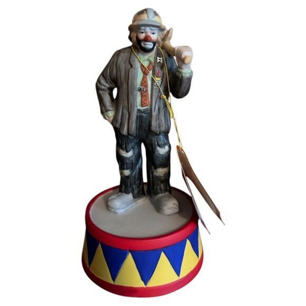 Emmett Kelly Jr San‎ Francisco Music Box Company Flambro Plays "Happy Wanderer"